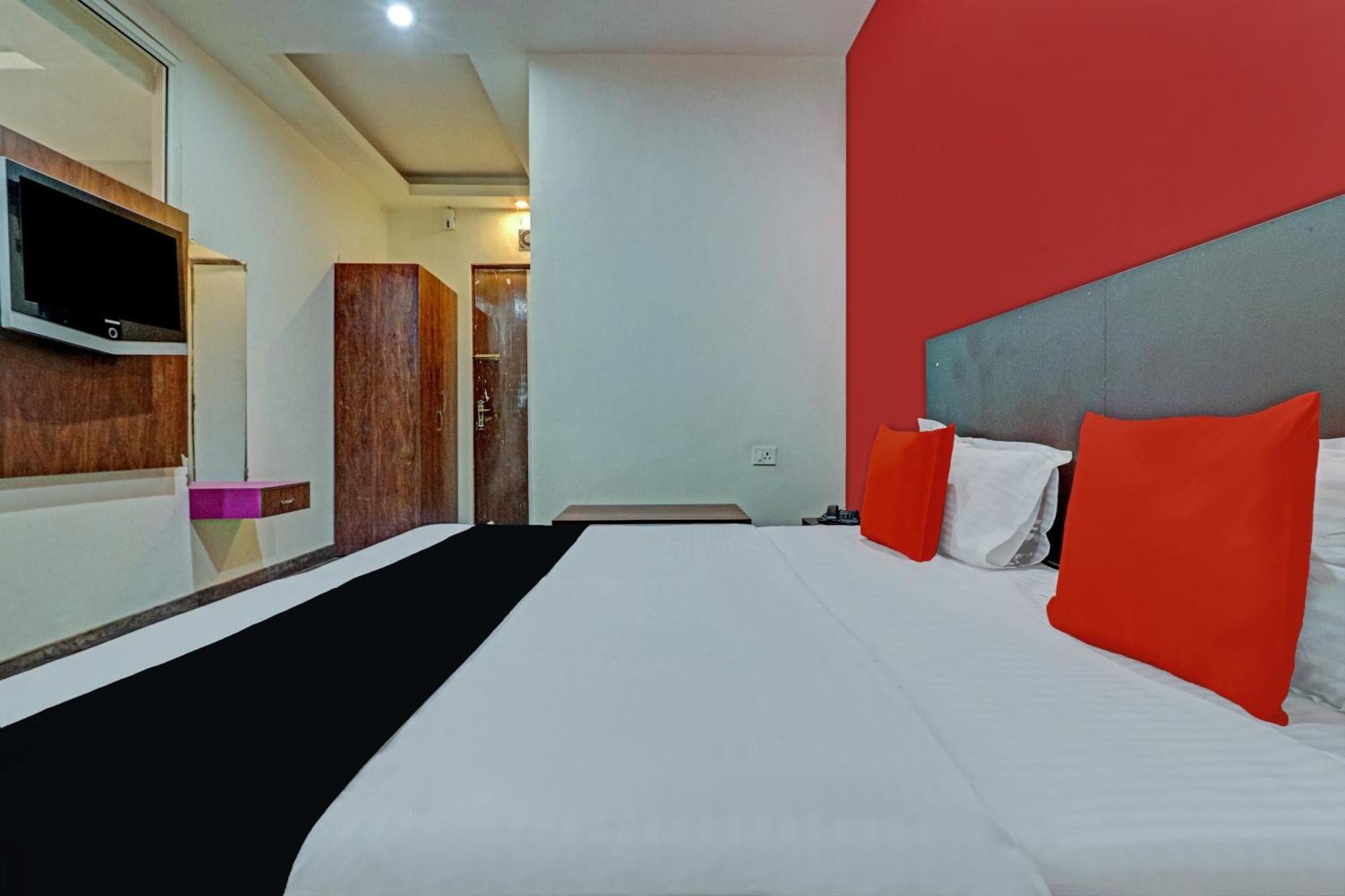 Capital O Kanha Resort Sikandra Rao Exterior photo